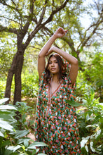 Load image into Gallery viewer, Clementine