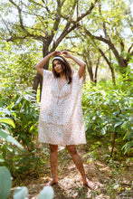 Load image into Gallery viewer, Daisy