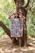 Load image into Gallery viewer, Vinca