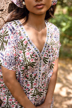 Load image into Gallery viewer, Vinca