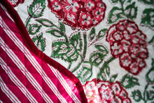 Load image into Gallery viewer, Taru Tree Skirt