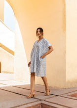 Load image into Gallery viewer, Magnolia