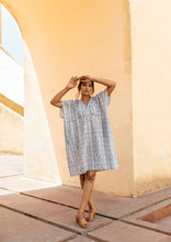 Load image into Gallery viewer, Magnolia