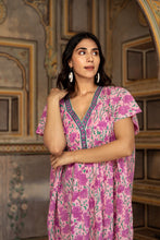 Load image into Gallery viewer, Neera