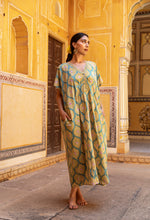 Load image into Gallery viewer, Sayali