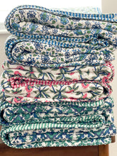 Load image into Gallery viewer, Kantha Throw Blanket